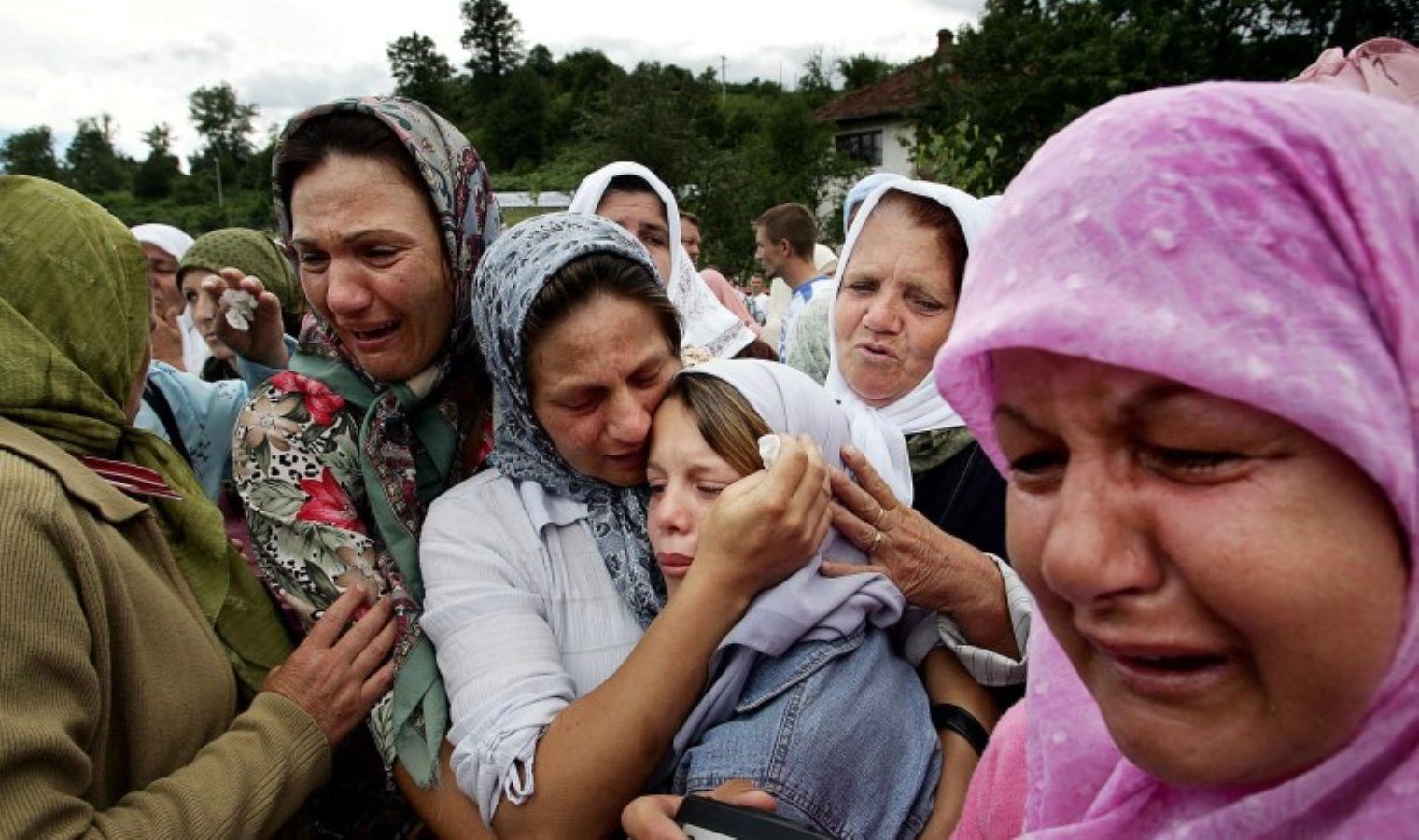 bm-genel-kurulu-karari-ve-srebrenitsa-soykirimi-QOesMRJy.jpg