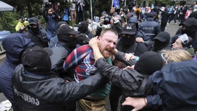 flas-haber-gurcistan-parlamentosu-tartismali-dis-nufuz-yasasini-onaylamaya-hazirlaniyor-s1yROAdW.jpg