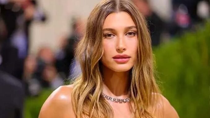 hailey-baldwin-bieber-kariyeri-ve-one-cikan-calismalari-bfbfIx6h.jpg