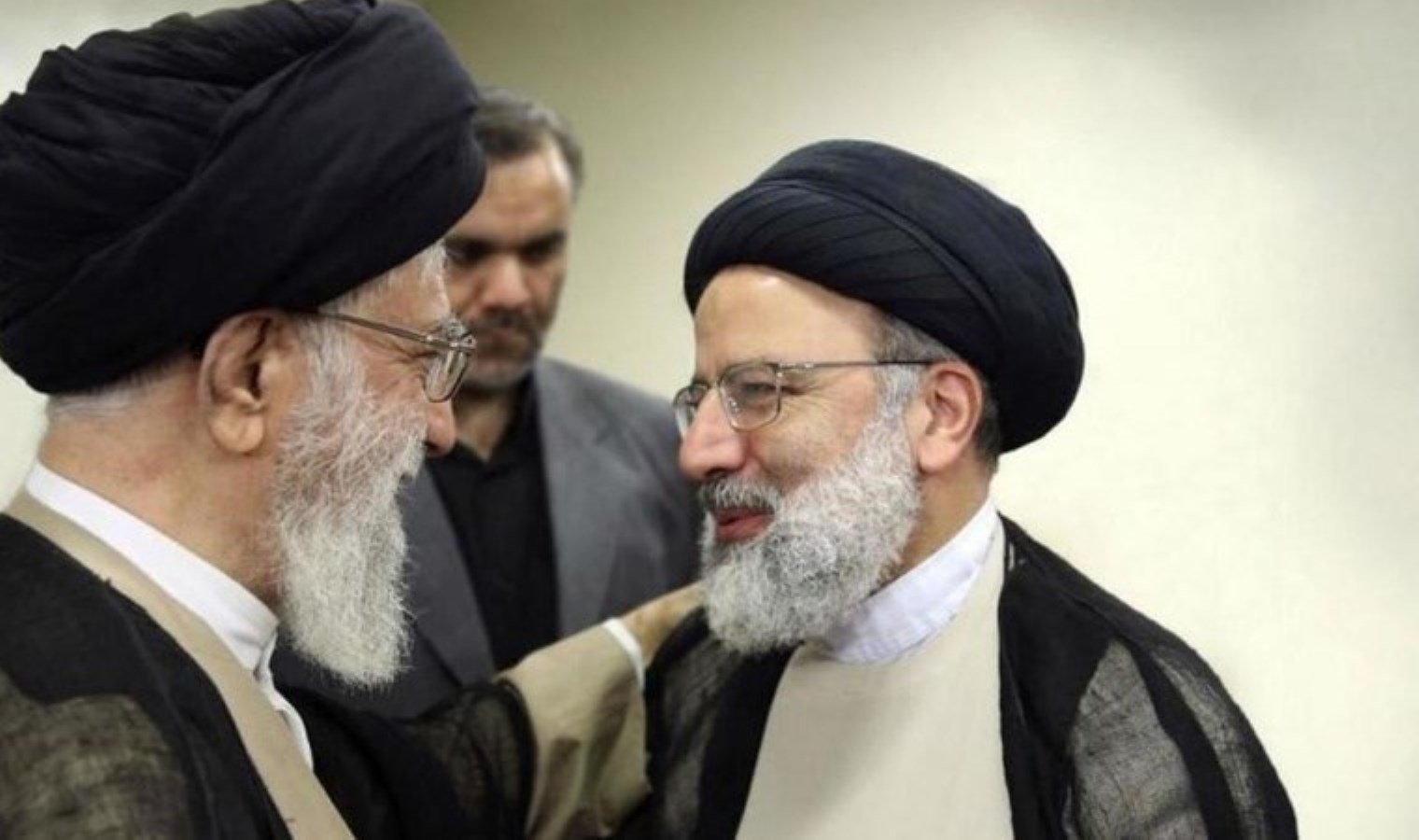 iran-cumhurbaskani-ibrahim-reisi-ve-disisleri-bakani-helikopter-kazasi-kbWbKEK1.jpg