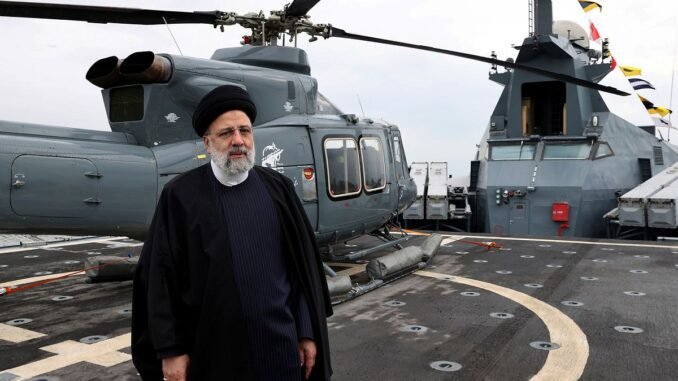 iran-cumhurbaskani-nasil-oldu-da-40-yillik-abd-yapimi-bir-helikoptere-bindi-5FsESxBX.jpg