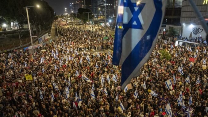 israilliler-gazzede-ateskes-ve-basbakan-netanyahunun-istifasini-talep-etmek-icin-toplandi-T1PxFLpB.jpg