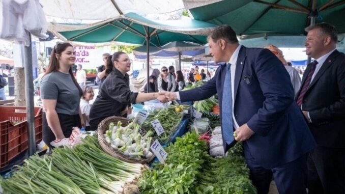 izmir-buyuksehir-belediye-baskani-dr-cemil-tugay-dunya-ciftciler-gununde-agro-tvde-uLJ9BJjD.jpg