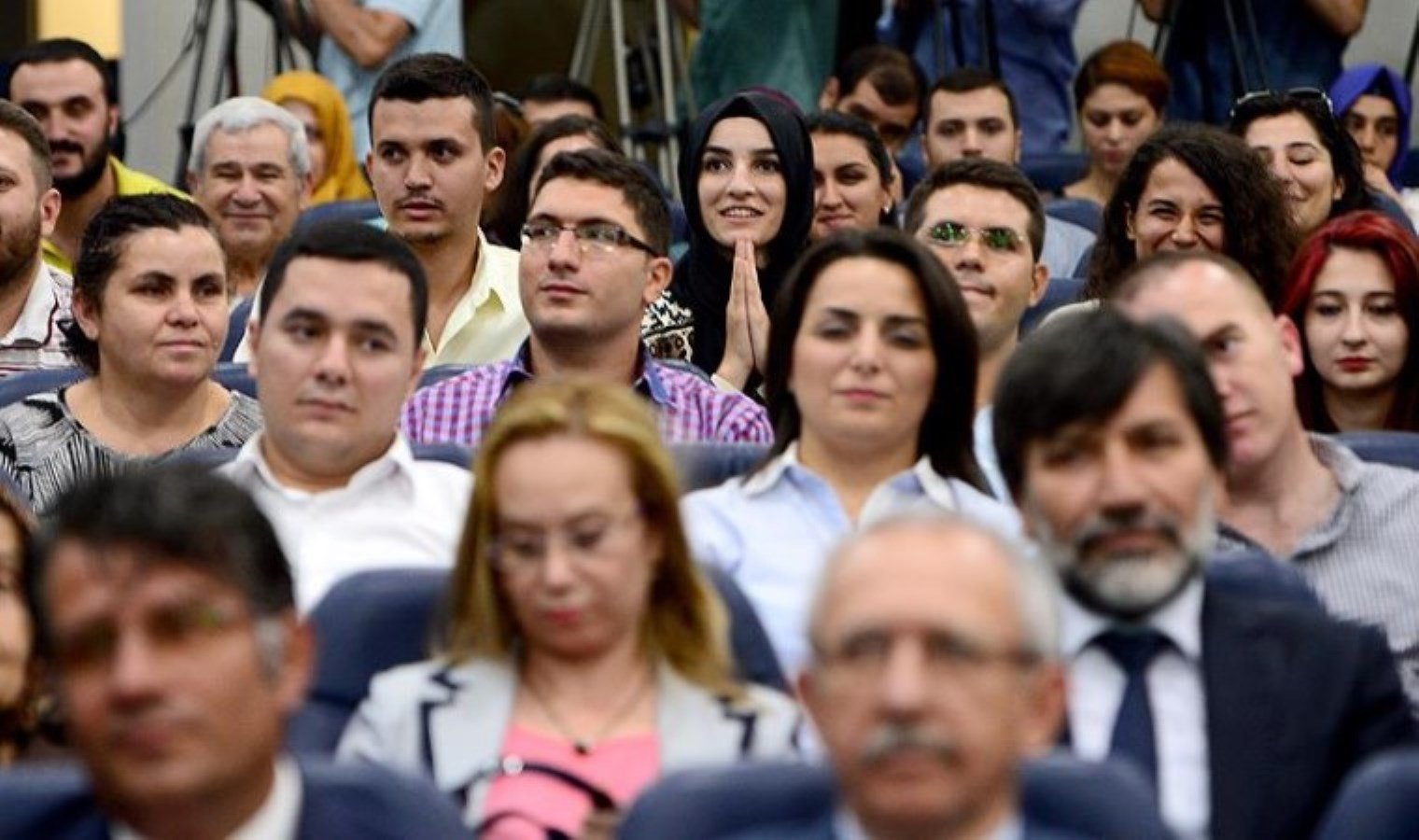 milli-egitim-bakanligi-20-bin-ogretmen-atamasi-detaylari-B1FPMiPc.jpg