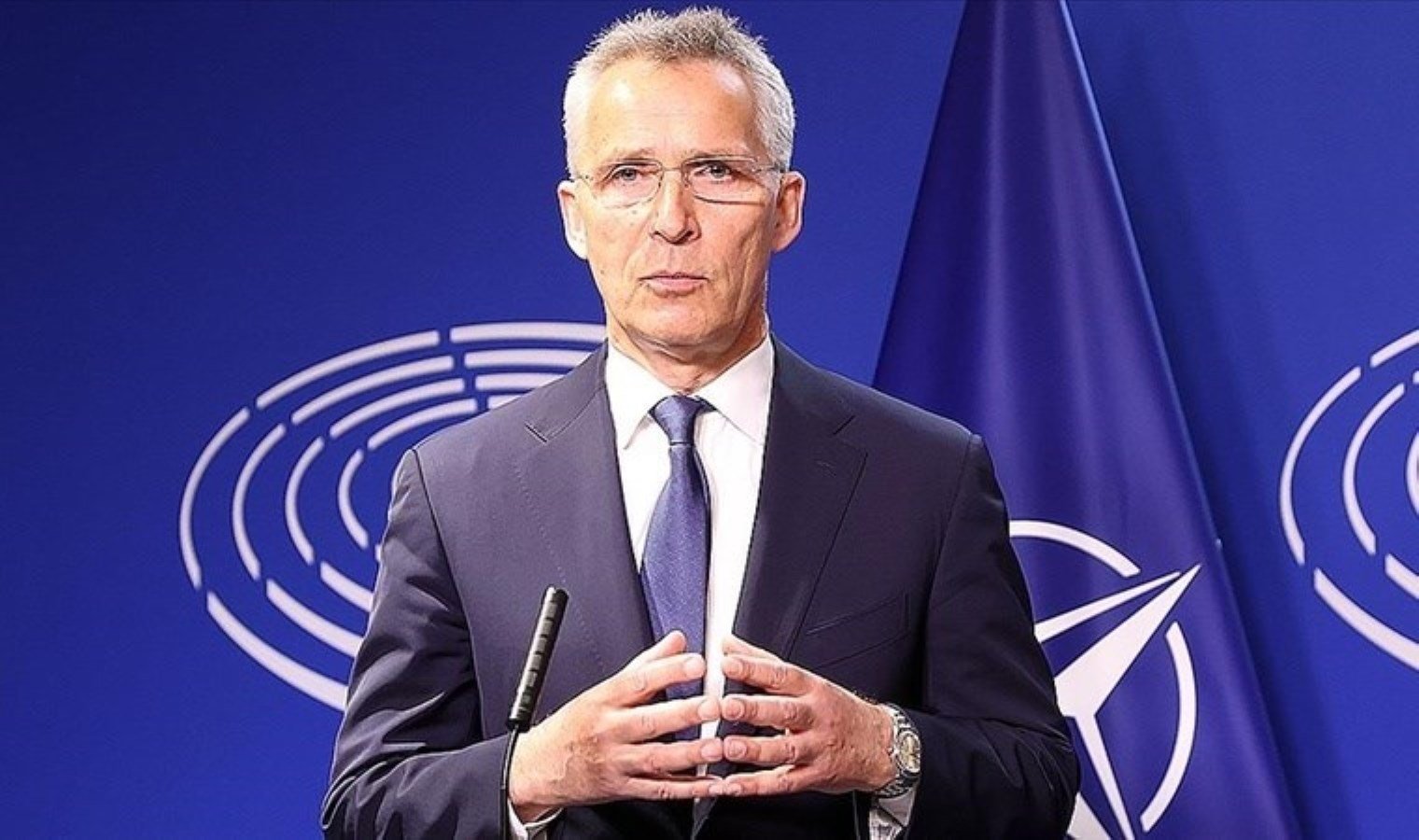 nato-genel-sekreteri-jens-stoltenbergden-slovakya-basbakani-ficoya-destek-hhth8x6q.jpg