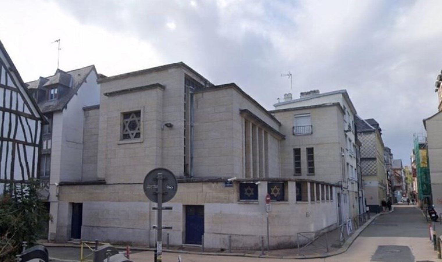 paris-yakinlarinda-anti-semitik-saldiri-j8wSJvtF.jpg