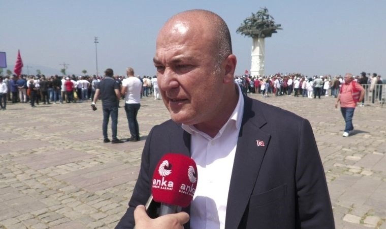 taksimin-1-mayis-kutlamalarina-kapatilmasina-tepki-85DTWjqx.jpg taksimin-1-mayis-kutlamalarina-kapatilmasina-tepki-85DTWjqx.jpg