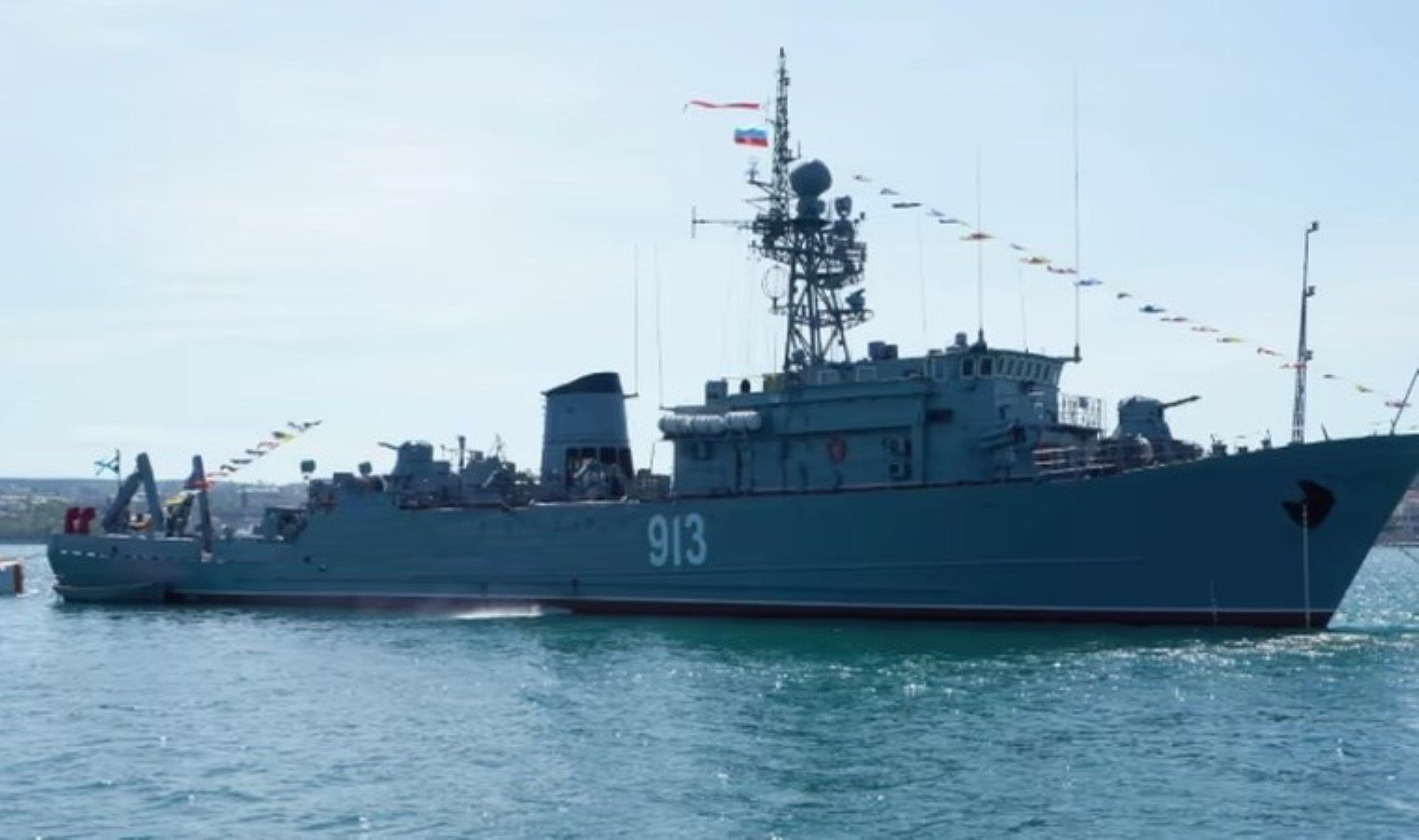ukrayna-savunma-bakanligi-rus-mayin-avlama-gemisini-imha-etti-CxRNPzsT.jpg
