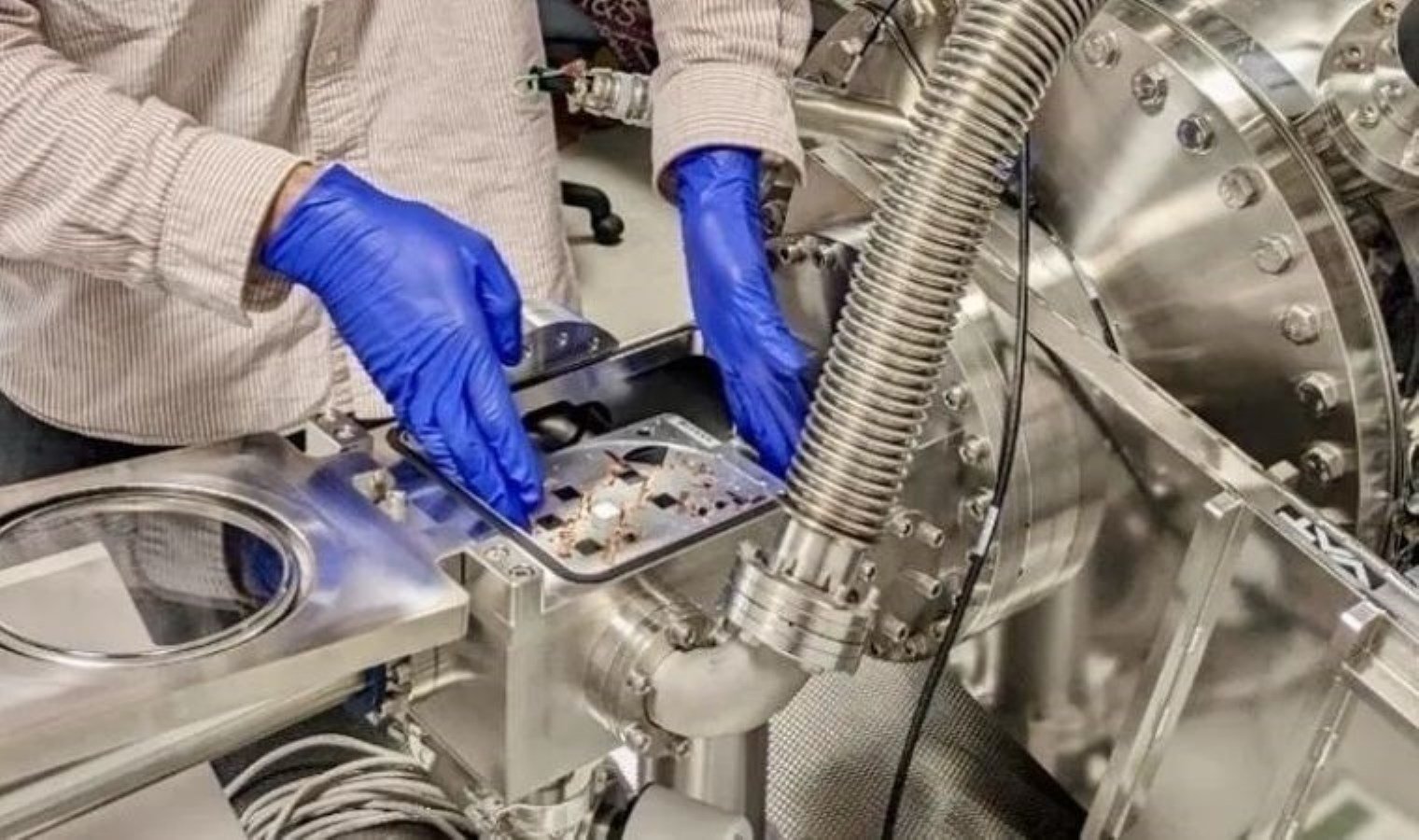 ultra-saf-silikonun-kuantum-hesaplama-icin-onemi-vSPiAlUA.jpeg ultra-saf-silikonun-kuantum-hesaplama-icin-onemi-vSPiAlUA.jpeg