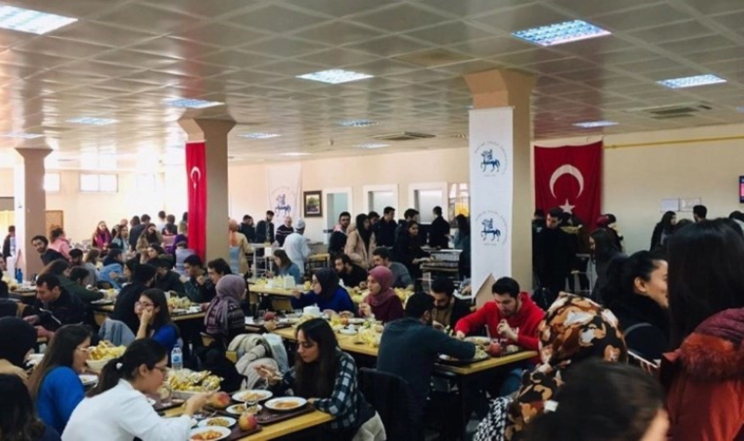 universite-yemek-fiyatlarina-zam-geldi-rZLakjx7.jpg