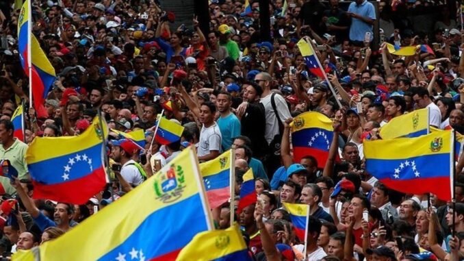 venezuelada-nicolas-maduro-hukumeti-ve-muhalif-siyasetciler-OaqZBv5N.jpg