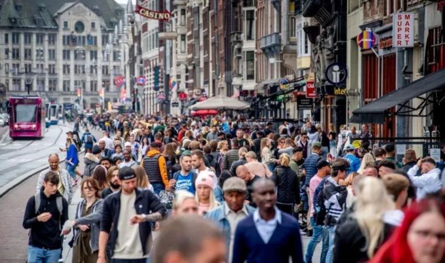 amsterdamda-turizm-kirliligi-ile-mucadele-m6fJiPU1.jpg