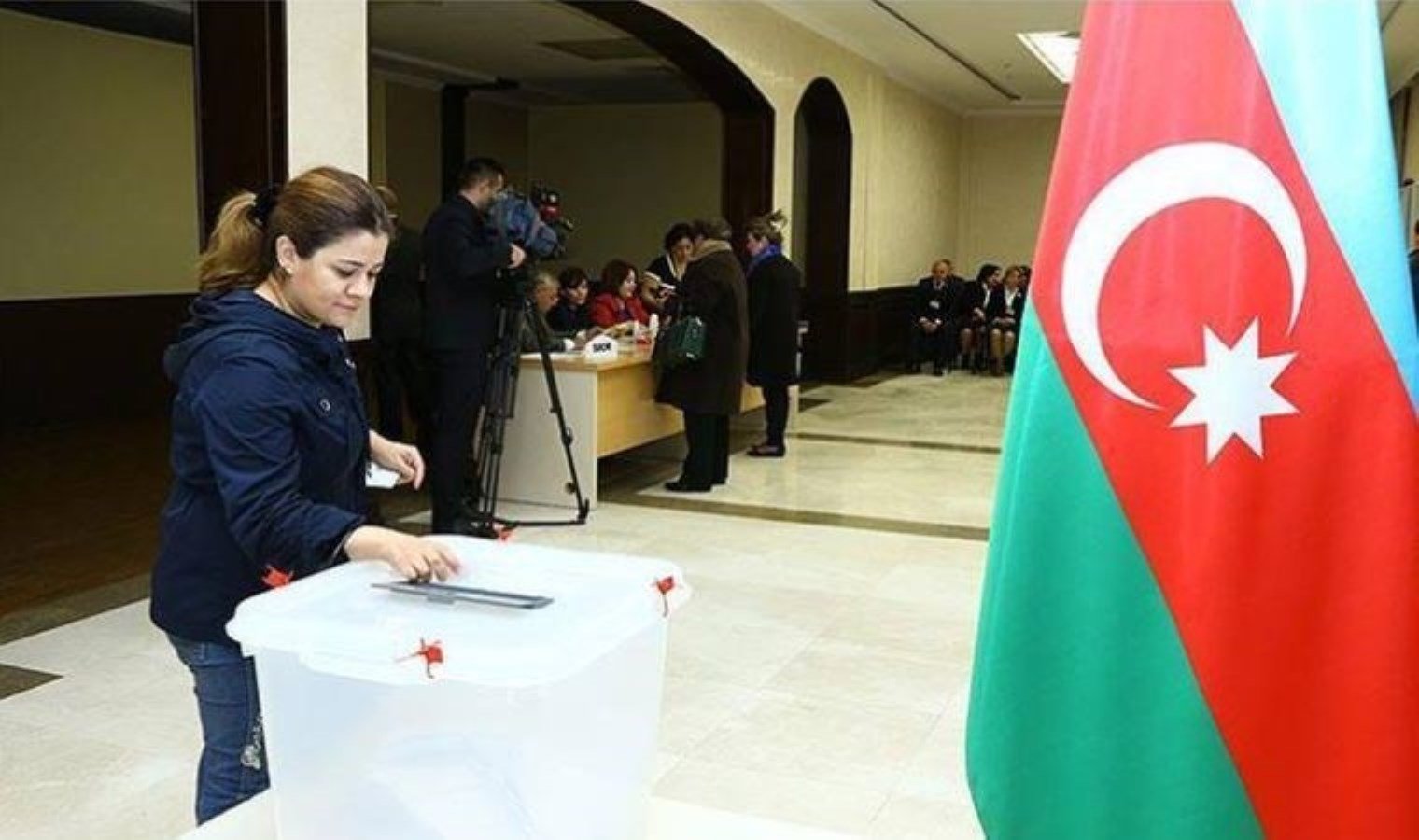 azerbaycan-cumhurbaskani-aliyev-milli-meclisi-feshetti-UOUHfbOR.jpg