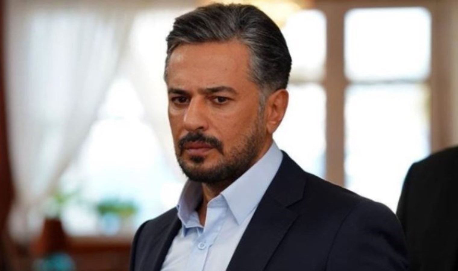emre-altugdan-saglik-aciklamasi-sabah-ameliyat-oldum-UdhEJf8e.jpg