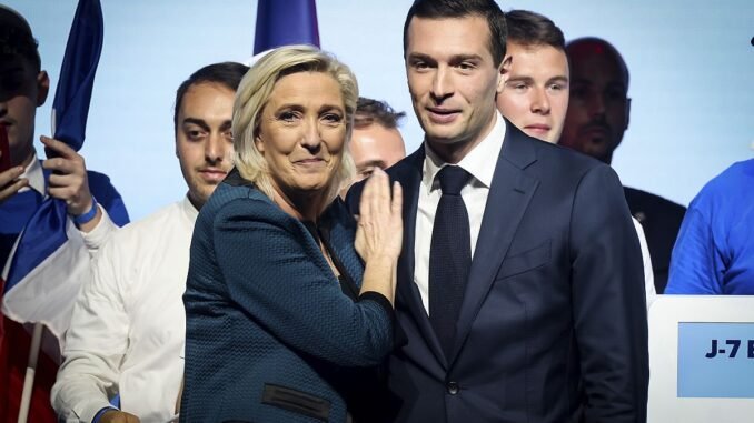 fransada-parlamento-secimleri-oncesinde-yapilan-son-ankette-asiri-sag-onde-lZqAjd3e.jpg