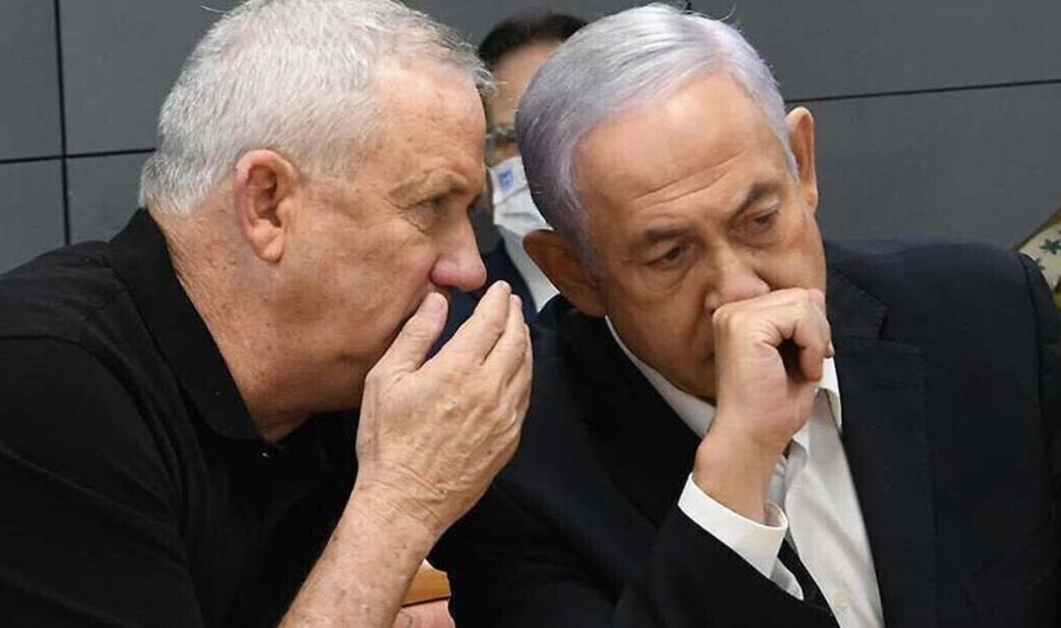 gantz-savunma-bakanina-cagrida-bulundu-lvl2JfTA.jpg