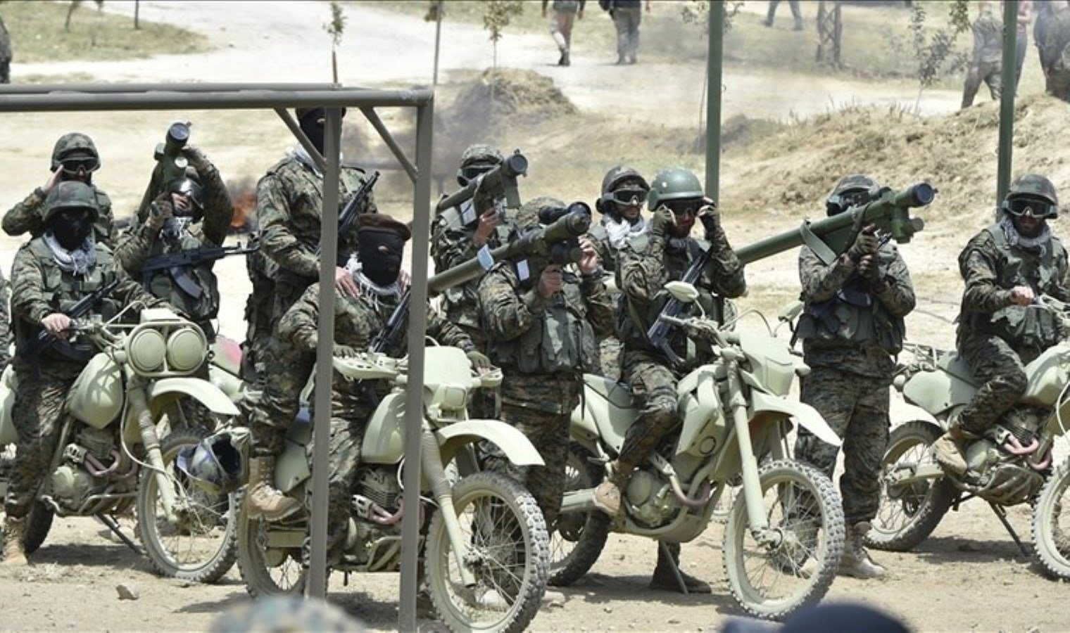 israil-ve-iran-arasindaki-gerilim-hizbullaha-sert-uyarilar-i2KTEUm9.jpg