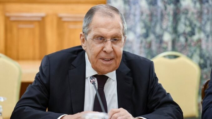 lavrov-ukraynadaki-fransiz-ordusu-rusya-icin-mesru-hedef-olabilir-qIEiVwmu.jpg