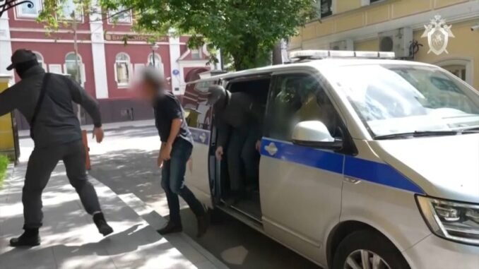rus-yetkililer-bir-fransizi-casusluk-suphesiyle-tutukladi-FMMeTSYT.jpg