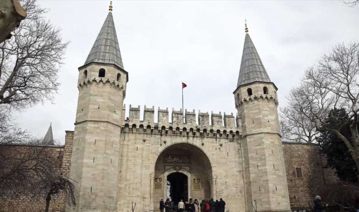 topkapi-sarayi-gece-ziyaretleri-GDuwrjRm.jpeg