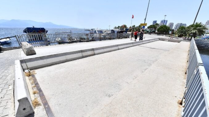 İzmir'de Deniz Taşkınlarına Karşı İlk Adım