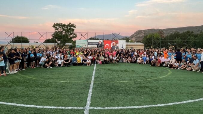 İzmir’in Futbolcu Kızları Geleceğe Umut Oldu