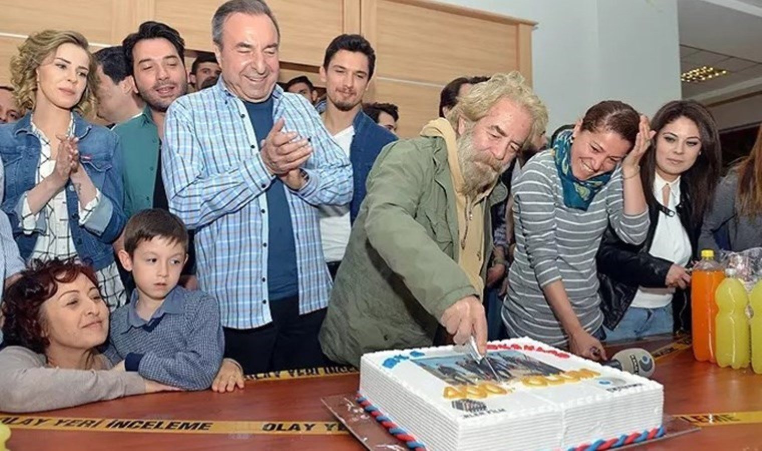 arka-sokaklar-dizisinin-yonetmeni-orhan-oguz-diziden-ayrildi-jdZjjT1g.jpg