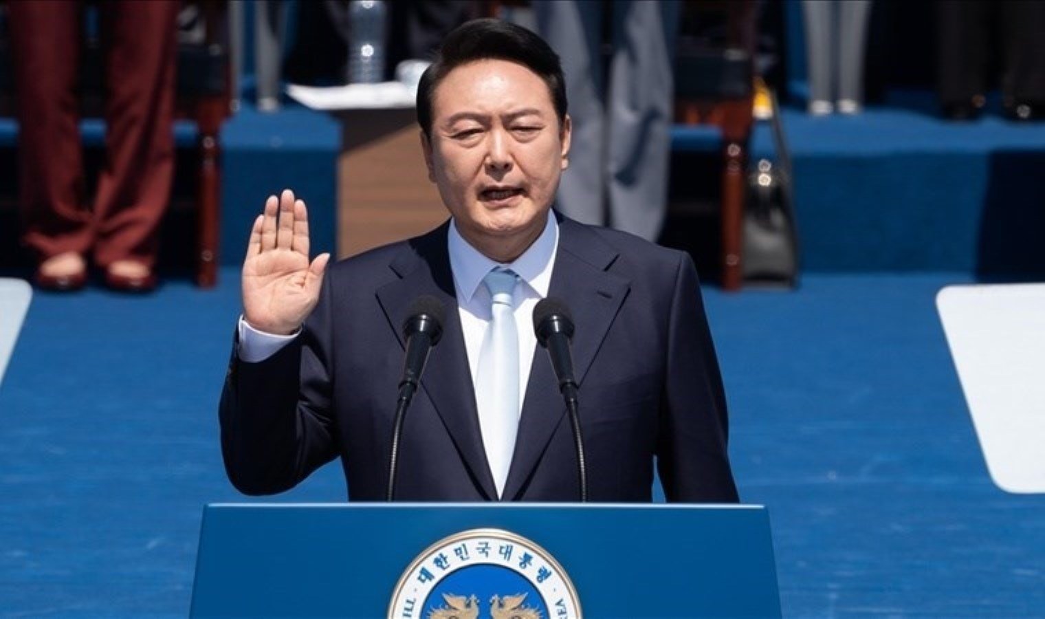 guney-korede-halk-yoon-suk-yeolun-gorevden-alinmasini-istiyor-QJh4bMbL.jpg