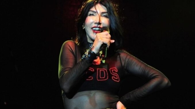 hande-yener-bodrum-konseri-ve-ilginc-tavsiyesi-iN39LO6P.jpg