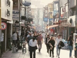 İzmir’in Tarihi Bornova Sokağı Belgeseli: Dönüşüm - Merhaba İzmir