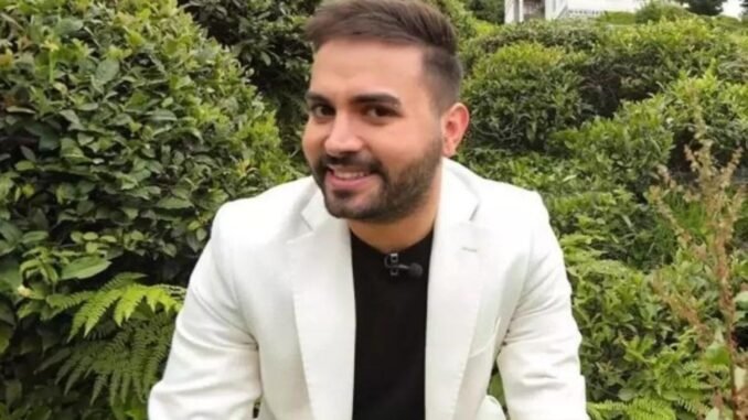 kadir-ezildi-ve-nisanlisi-gamze-ozturk-5W34PLrq.jpg