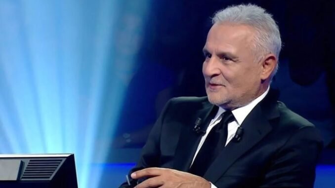 kenan-isik-hayatini-kaybetti-pnFnwMef.jpg
