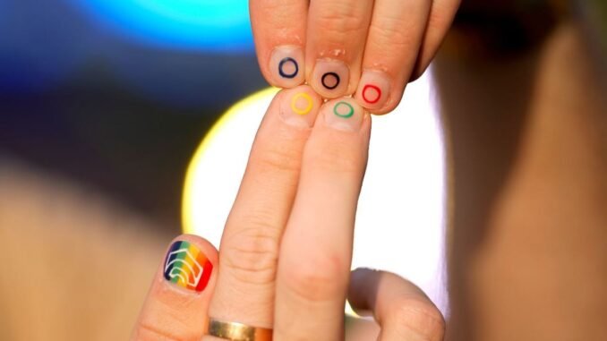 olimpiyat-dunyamiza-hepimiz-aitiz-pariste-yarisan-rekor-sayida-acik-lgbtq-sporcu-Unf6Hwth.jpg