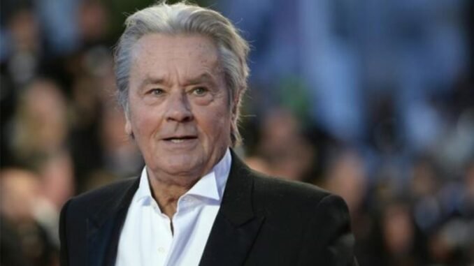 alain-delon-sinemanin-efsanevi-yuzu-lnrrk8dR.jpg