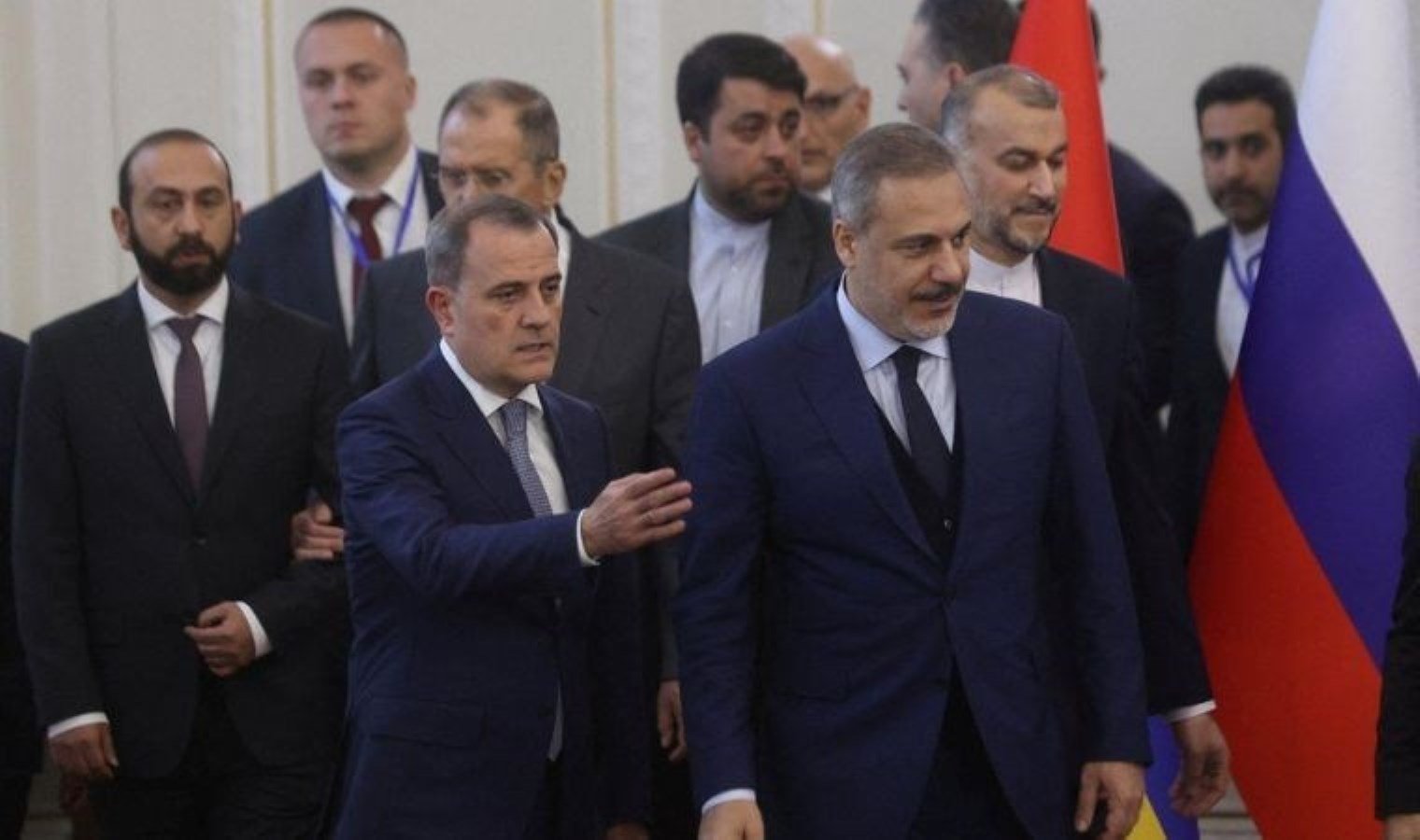 azerbaycan-ve-ermenistan-arasindaki-kalici-anlasma-sureci-9gZD9xVb.jpg