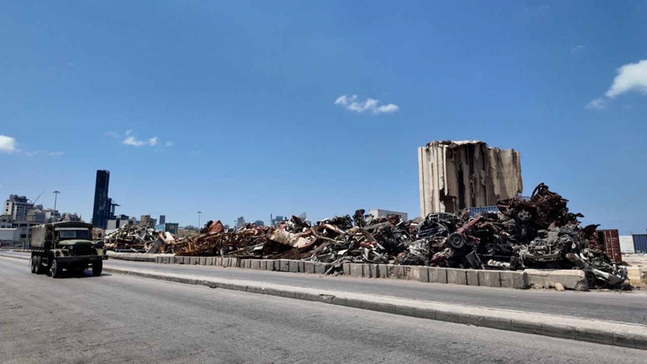 beyruttaki-patlama-uzerine-dort-yil-acilar-ve-hatiralar-AekzhaXa.jpg beyruttaki-patlama-uzerine-dort-yil-acilar-ve-hatiralar-AekzhaXa.jpg