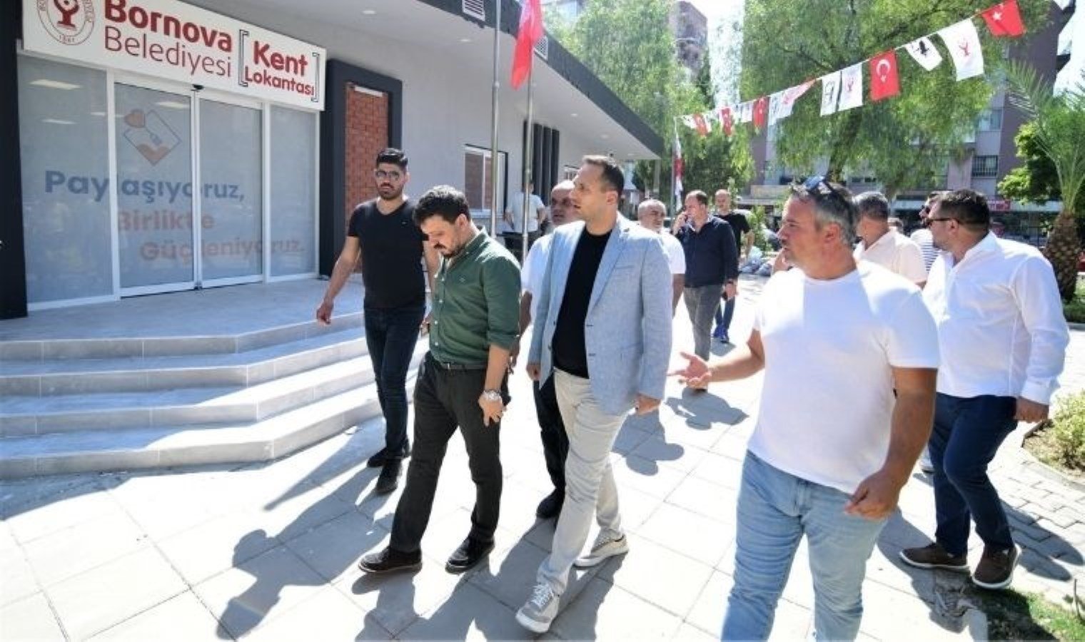 bornova-belediyesi-agustos-ayi-meclis-toplantisi-ve-sosyal-projeler-QPQdXpf3.jpg