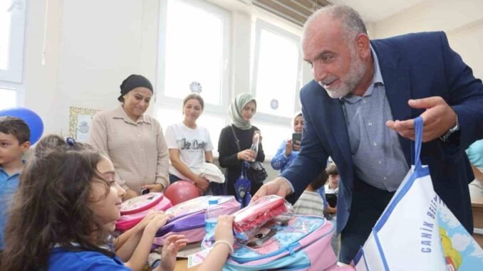 canik-belediye-baskani-ibrahim-sandikci-egitime-destek-projelerini-duyurdu-cF3pgQzu.jpg