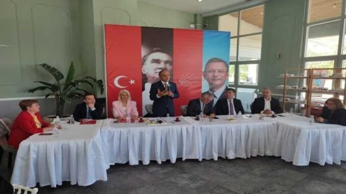 chp-genel-baskan-yardimcisi-suat-ozcagdas-bilecikte-egitimcilerle-toplanti-yapti-daF8CDwB.jpg