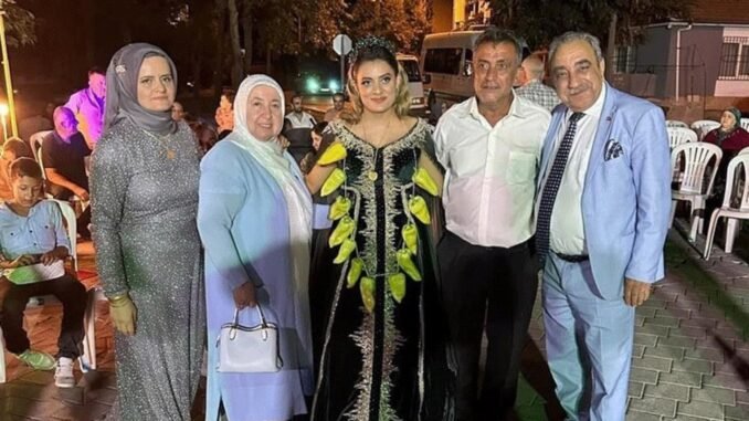 denizli-acipayamda-ciftcilerin-karpuz-krizi-ve-dugun-davetiyesi-XwABm9u9.jpg