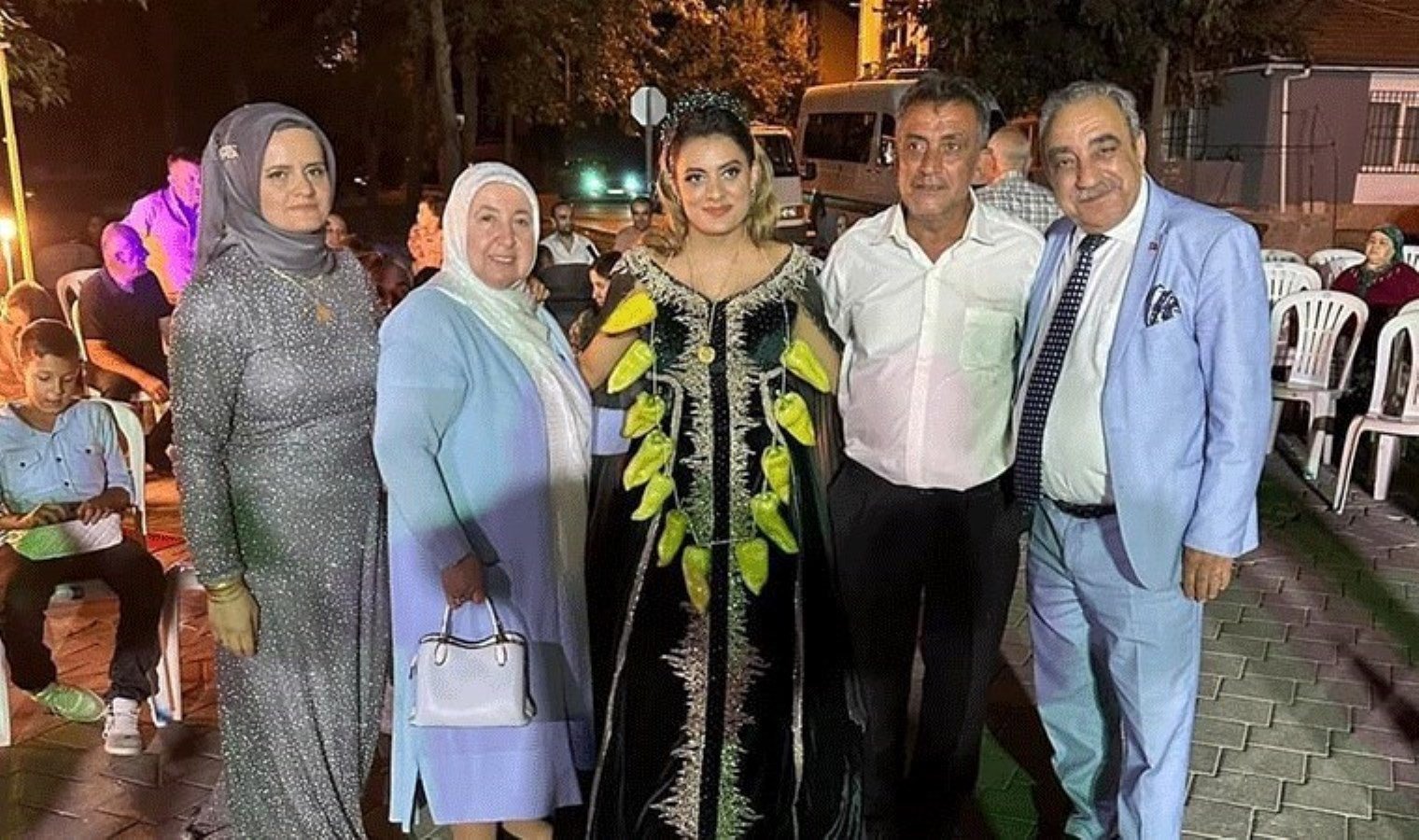 denizli-acipayamda-ciftcilerin-karpuz-krizi-ve-dugun-davetiyesi-XwABm9u9.jpg