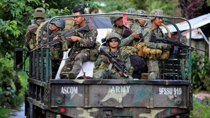 filipinler-savunma-bakanindan-cine-sert-elestiriler-MXapr4Af.jpg