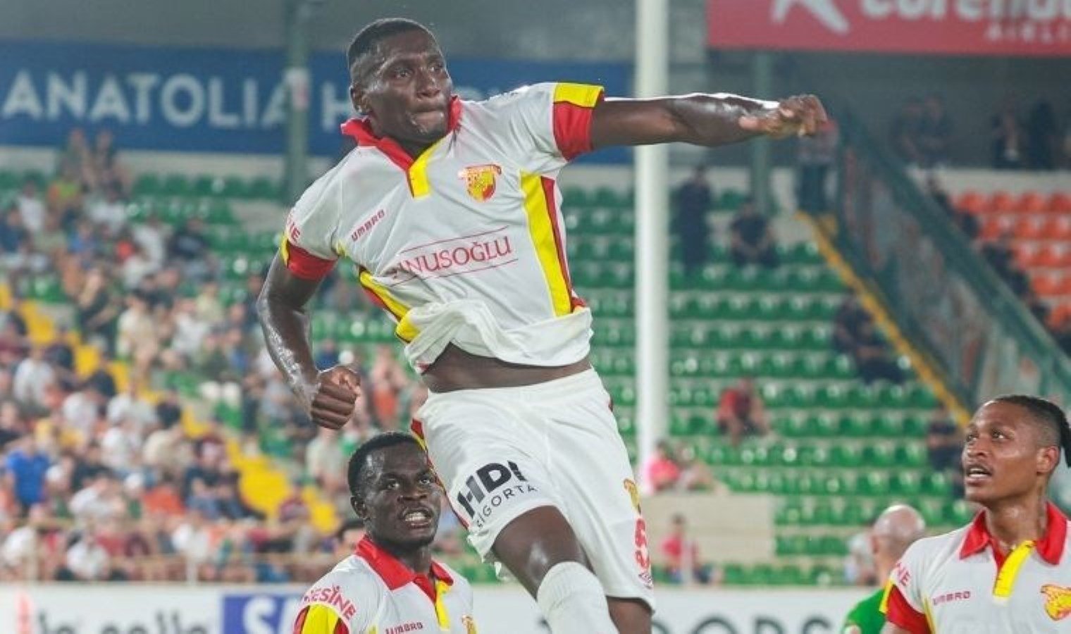 goztepenin-super-lig-performansi-ve-taraftar-destegi-Aghv8ymH.jpg goztepenin-super-lig-performansi-ve-taraftar-destegi-Aghv8ymH.jpg