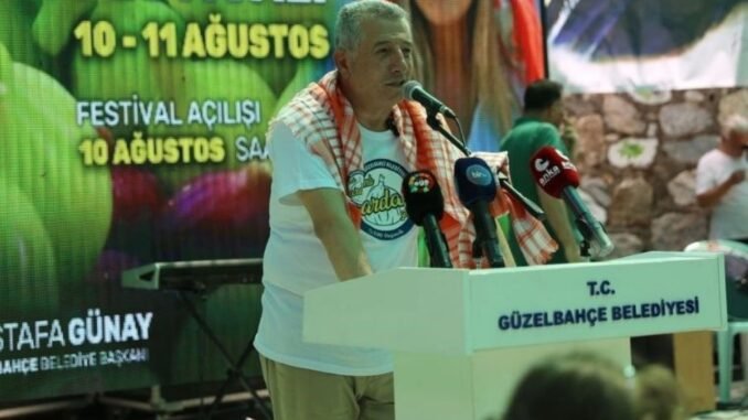 guzelbahcede-10-payamli-bardacik-festivali-coskuyla-gerceklestirildi-zZZpWqzn.jpg