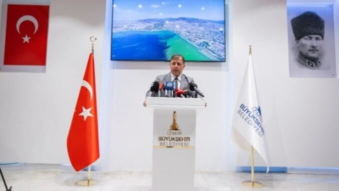 izmir-korfezindeki-balik-olumleri-ve-altyapi-calismalari-uzerine-aciklama-xIuF8pzy.jpg