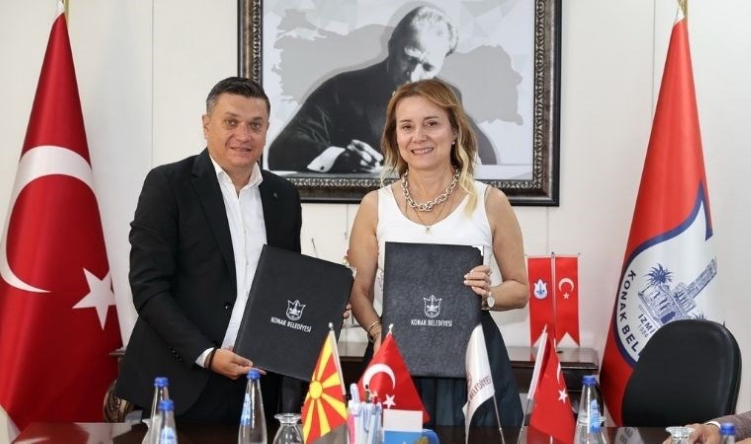 konak-belediyesi-ve-gradsko-belediyesi-arasinda-kardes-sehir-protokolu-imzalandi-eErrteyb.jpg