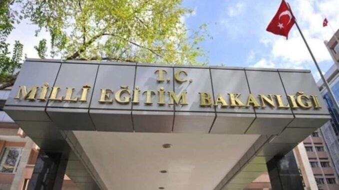 mebden-ogretmenlerin-kiyafetleri-hakkinda-yeni-genelge-Eef93Ak1.jpg