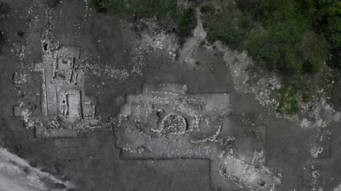 meksikada-maya-uygarligina-ait-yeni-tapinak-ve-ah-puch-heykeli-bulundu-A4ITg6w4.jpg