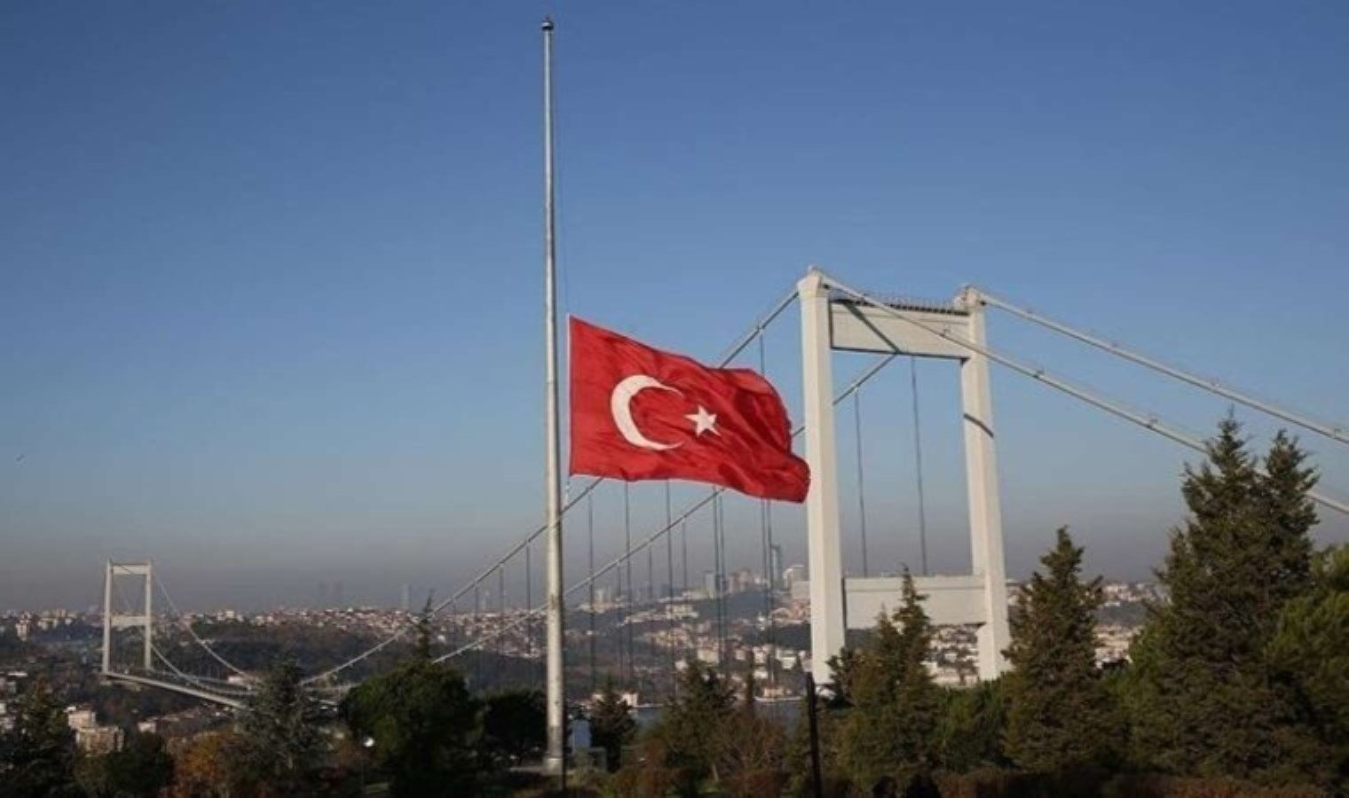 turkiyede-milli-yas-ilani-ve-anma-gelenekleri-3c3Dx4vU.jpg