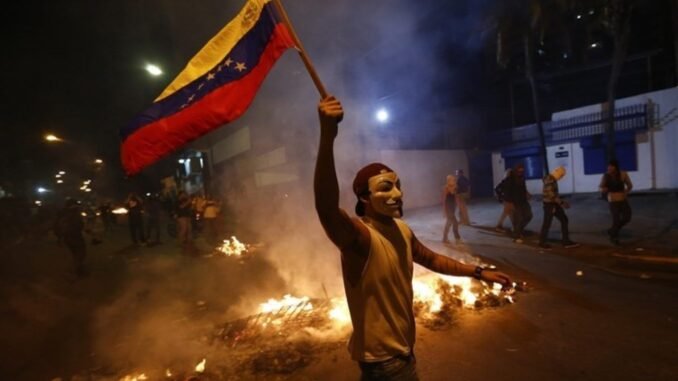 venezuelada-siddet-olaylari-ve-maduronun-aciklamalari-PNCxmLM8.jpg